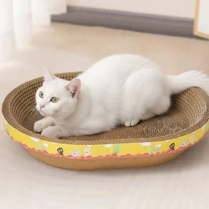 chat blanc couché griffoir en carton pour chat ovale jaune