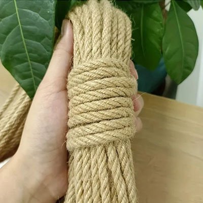 Corde arbre a chat en sisal résistant